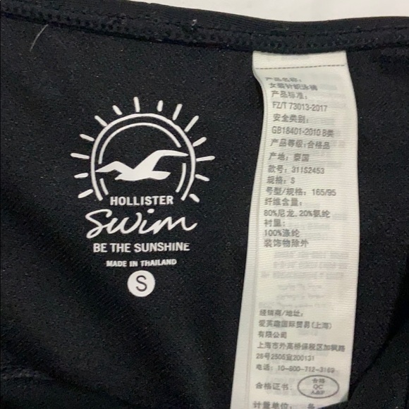 Hollister black cheeky bottoms - Picture 3 of 3